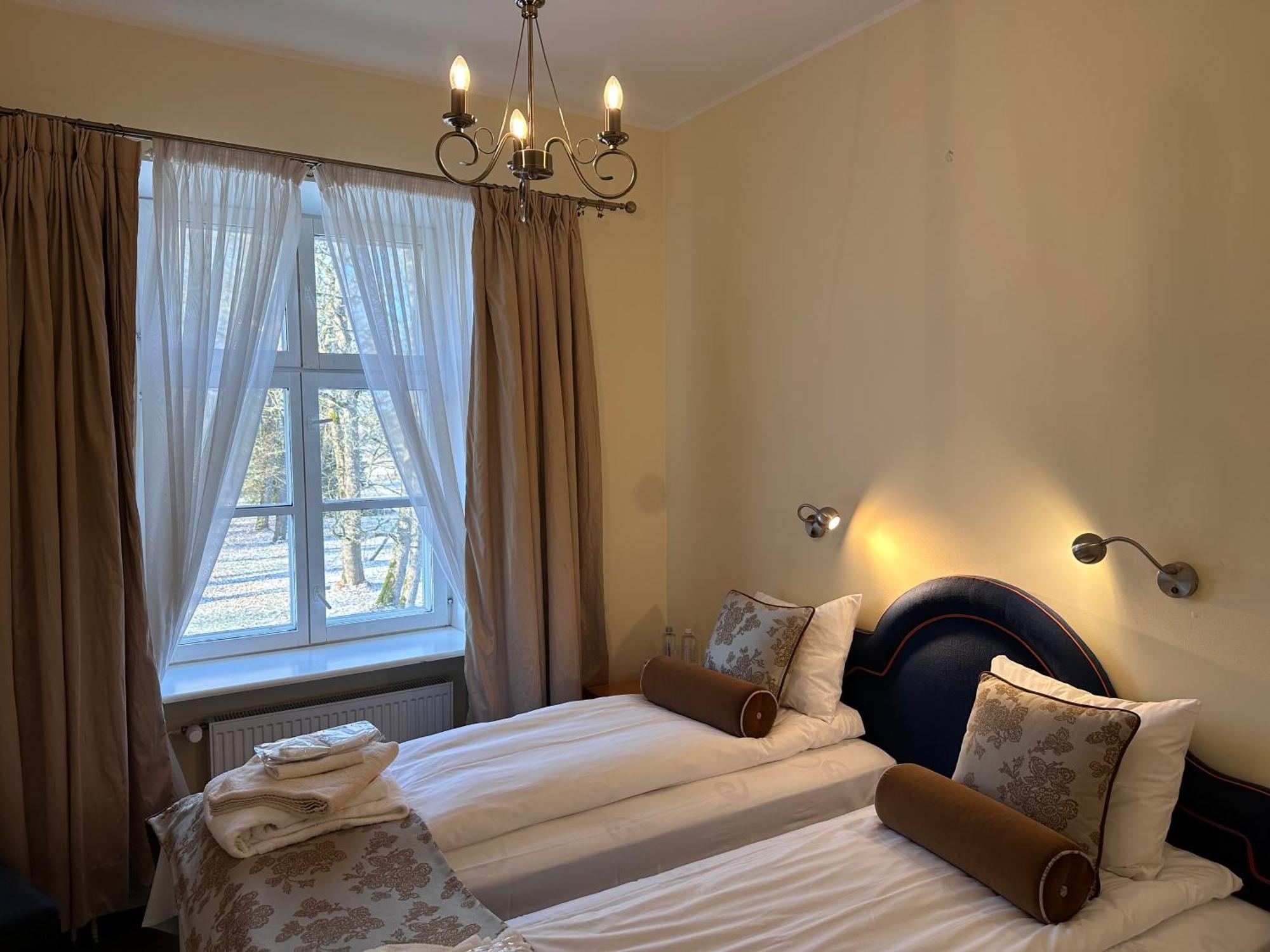 Kernu Manor Hotel & Spa Ngoại thất bức ảnh